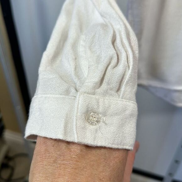 BELLA DAHL Women's Classic Long Sleeve Button Down Blouse White Size Small - Picture 4 of 12